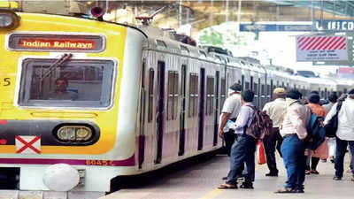 मुंबई में गर्मी ने बढ़ाई एसी ट्रेनों की डिमांड, 30% बढ़ी टिकटों की बिक्री, आने वाले दिनों में और बढ़ेगी मांग