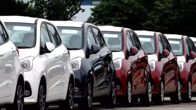 भारत में पिछले महीने 22 लाख वाहन बिके, 3.3 लाख से ज्यादा कारें और 16.43 लाख टू-व्हीलर बिक गईं
