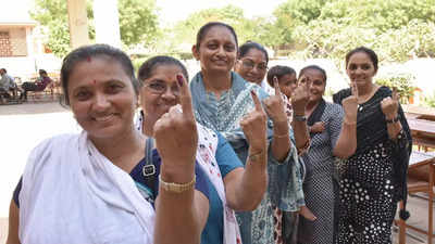 गुजरात की 25 सीटों पर 60.13 फीसदी वोटिंग, चुनाव आयोग का नया आंकड़ा किसके लिए है शुभ? जानें