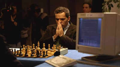 जब पहली बार कंप्यूटर ने वर्ल्ड चैंपियन को दी मात, मशीन के सामने महान गैरी कास्परोव ने मान ली थी हार