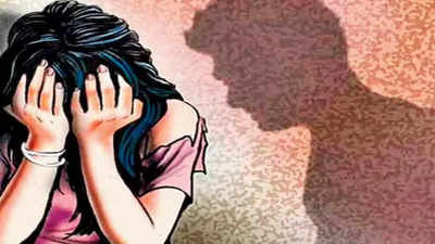 Mumbai Crime News: मुंबईतील वरळी येथे धक्कादायक घटना, कारमध्ये २४ वर्षीय तरुणीवर बलात्कार