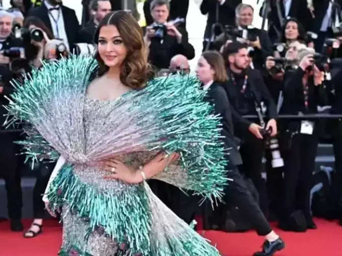 aishwarya-rai-cannes-day-2