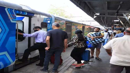 गर्मी छुट्टी से पहले ट्रेन फुल, कोलकाता-अयोध्या-मुंबई-शिरडी जाने का बना रहे प्लान तो पढ़ लें खबर