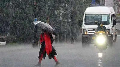 Uttarakhand weather: पहाड़ी जिलों में बारिश दे सकती है गर्मी से राहत, जानें देहरादून समेत अन्य जिलों का हाल
