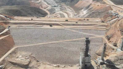 largest dam project in Oman: സലാലയെ പ്രളയത്തില്‍ നിന്ന് രക്ഷിക്കാന്‍ കൂറ്റന്‍ ഡാം പണിയുന്നു; നിര്‍മാണം 77 ശതമാനം പൂര്‍ത്തിയായി