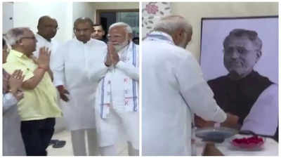 प्रधानमंत्री नरेंद्र मोदी ने दिवंगत सुशील मोदी को दी श्रद्धांजलि, पार्टी ऑफिस भी गए, पटना में रात्रि विश्राम