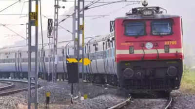 Tirupati Trains: తిరుమలకు వెళ్లే భక్తులకు మరో బ్యాడ్‌న్... 