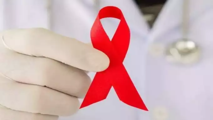 दोन वर्षांपासून एचआयव्हीबद्दल माहिती होती