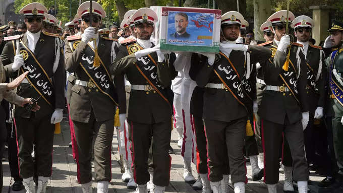 ​ईरानी विदेश मंत्री भी मारे गए थे