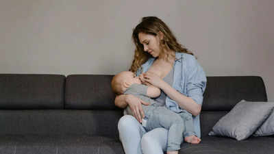 Breastfeeding Tips: মায়ের জ্বর, সর্দি-কাশি হলে ব্রেস্ট ফিডিং করানো উচিত? শিশুকে সুস্থ রাখতে চিকিৎসকের মত জেনে নিন