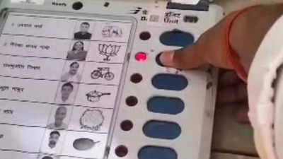 मतदान के दौरान वीडियो बनाकर किया वायरल, एबीवीपी के पूर्व संयोजक पर मुकदमा
