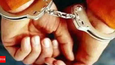 नोएडा में GST घोटालेबाजों की बढ़ रही लिस्ट, फ्रॉड केस में 1 और गिरफ्तार, अब तक 45 पहुंचे सलाखों के पीछे