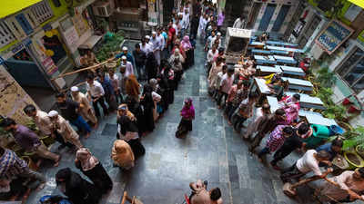 दिल्ली में 7 सीटों की वोटिंग के लिए दिखा जोश, मुस्लिम महिलाओं ने बढ़-चढ़कर किया वोट