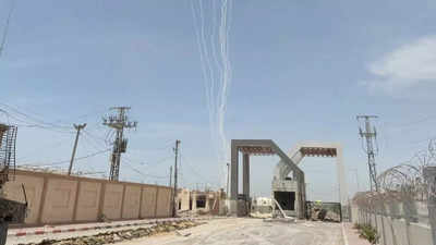 Israel Hamas War : ಇಸ್ರೇಲ್‌ ಮೇಲೆ ಹಮಾಸ್‌ ದೊಡ್ಡ ರಾಕೆಟ್‌ ದಾಳಿ! ಟೆಲ್ ಅವಿವ್‌ ನಗರದಲ್ಲಿ ಸೈರನ್‌ ಮೂಲಕ ಎಚ್ಚರಿಕೆ