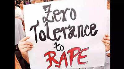 सीतापुर में तीन नाबालिग लड़कों ने 11 साल की लड़की से किया गैंगरेप, पीड़िता की हालत गंभीर