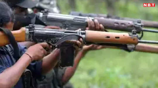 Jharkhand News: चतरा में नक्सलियों ने बाप-बेटे की गोली मारकर हत्या, बदला लेने के लिए दिया घटना को अंजाम