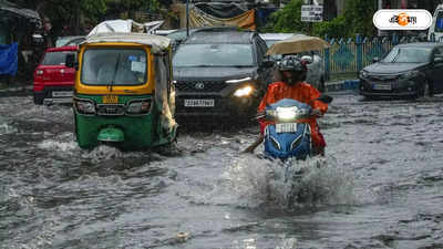 Rain In Kolkata : প্রবল বৃষ্টিতে ভাসল শহরের একাধিক রাস্তা, দিনভর ভোগান্তি বাসিন্দাদের