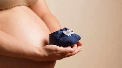 Diabetes During Pregnancy: প্রেগনেন্সিতে হাতকড়া পরিয়েছে ডায়াবিটিস? এসব টিপস মেনে সন্তান ও ভাবী মা থাকুক ফিট