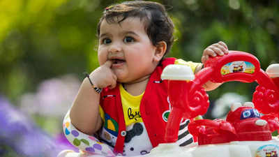 Indian Baby Names: বর্ষণমুখর দিনে কোল আলো করে সন্তান এসেছে? তাহলে ঋতু অনুসারে এই নামগুলি রাখুন