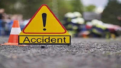प्राइवेट बस ने बाइक में मारी टक्कर, बिजनौर में सड़क हादसे में एक की मौत और दूसरा घायल, ड्राइवर फरार