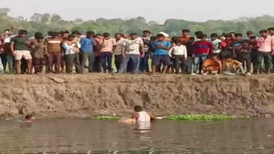 गोरखपुर ​चिलुआताल नदी में नहाने गए तीन युवकों की डूबने से मौत, पिकनिक मनाने निकले थे सभी