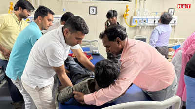 राजगढ़ में दर्दनाक हादसाः ट्रैक्टर-ट्रॉली पलटने से 10 से अधिक लोगों की मौत, मौके पर मौजूद पुलिस ने घायलों को पहुंचाया हॉस्पिटल