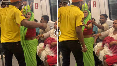 Delhi Metro Ka Video: अरे पीछे हट! मेट्रो में दो युवकों में हुई झड़प तो बुढ़ी दादी ने संभाला मोर्चा, कर दिया सबको शांत