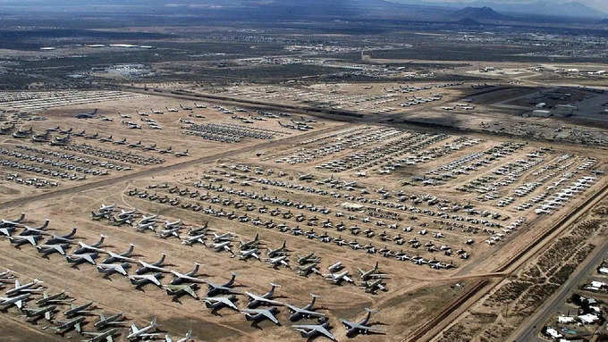 Which airplanes are here?