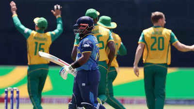 T20 World Cup Pitch Controversy: टी20 विश्व कप में ये कैसी घटिया पिच... इरफान पठान भड़के, भारत से है सीधा कनेक्शन