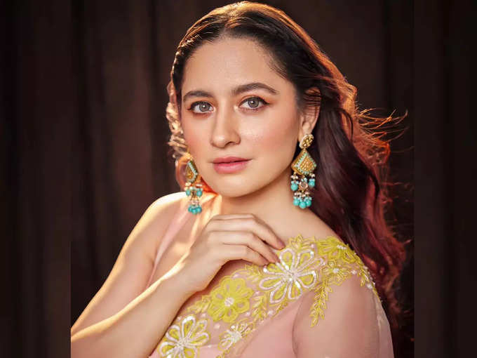 sanjeeda-shaikh-pic