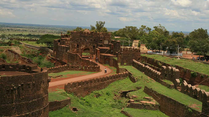 ಬಹಮನಿ ಗೋರಿಗಳು