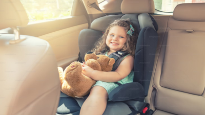 कार में बच्चों के लिए क्यों जरूरी है आइसोफिक्स चाइल्ड सीट, जानें सुरक्षा से जुड़ी इस खूबी के फायदे