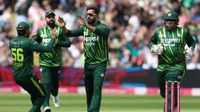 Pakistan Team: पाकिस्तान अब होटल को लेकर लड़ गया, आनन-फानन में आईसीसी ने लिया बड़ा फैसला
