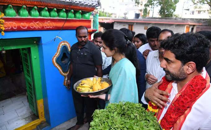 మంగళగిరి లక్ష్మీనరసింహ ఆలయంలో లోకేష్, బ్రహ్మణి ప్రత్యేక పూజలు