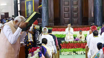 राष्ट्रपति ने पीएम मोदी को दिया न्योता... 9 जून को लेंगे शपथ, अब सरकार गठन की आगे की प्रक्रिया समझ लीजिए