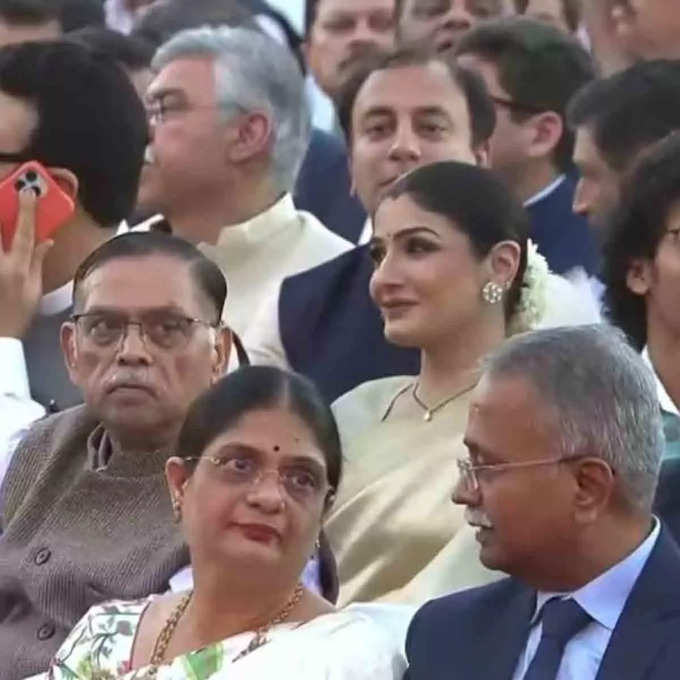 raveena tandon pm oath ceremony