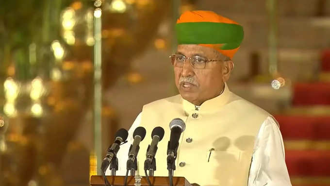 Modi Oath Ceremony Live: भाजपा नेता अर्जुन राम मेघवाल ने NDA सरकार में केंद्रीय कैबिनेट मंत्री के रूप में शपथ ली।