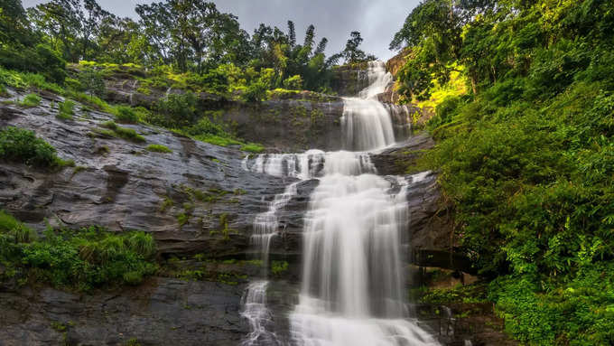 ಸ್ಥಳೀಯ ಪಾಕಪದ್ಧತಿ ಸವಿಯಿರಿ