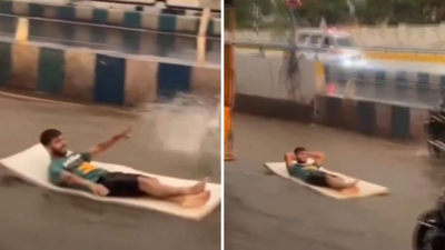 Pune Ka Viral Video : बारिश से सड़कों पर भरा लबालब पानी तो युवक ने दिखाया टैलेंट, लेटकर सर्फिंग करने का वीडियो वायरल