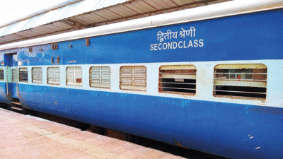 Rishikesh News: ट्रेन के कोच में महिला के कटे हाथ-पैर मिलने से हड़कंप, इंदौर में मिले धड़ जुड़े तार!