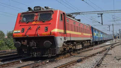 AP Trains: ఏపీలో రైలు ప్రయాణికులకు ముఖ్య గమనిక.. ఈ రైళ్ల నంబర్లు మారాయి, తెలుసుకోండి
