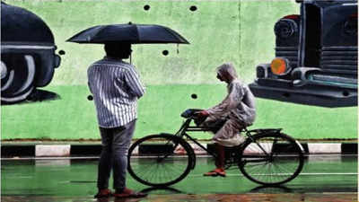 Mumbai Weather: मुंबईत पाऊससरींची लपाछपी; सकाळी मेघगर्जना, दिवसभर ढगाळ वातावरण, कसे असेल आजचं हवामान?