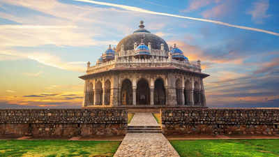 मुगल शासन ने बनवाई थीं भारत की 5 सबसे बड़ी इमारतें, एक में हाथी को रोकने लिए बनवाया बड़ा गेट