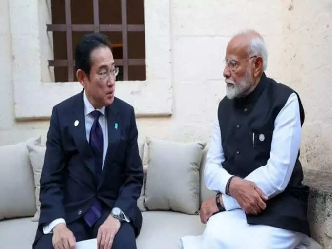 जापान के प्रधानमंत्री से पीएम मोदी की मुलाकात​