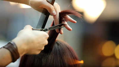 Hair Cut: ঘন-লম্বা চুল পেতে বছরে ক’বার হেয়ার কাট করা জরুরি? জানেন কি?