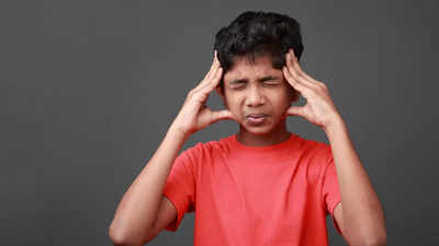 Headache in Kids: সন্ধে হলেই মাথাব্যথা বাড়ে সন্তানের? এই ৫ ঘরোয়া টিপসে মিটবে সমস্যা