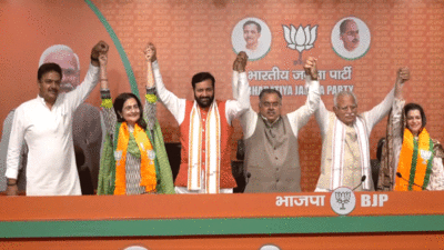 Haryana: किरण चौधरी ने बेटी श्रुति संग जॉइन की BJP, क्या रोहतक से दीपेंद्र हुड्डा की सीट से जाएंगी राज्यसभा?