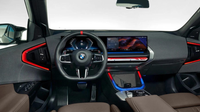 புதிய BMW X3: உட்புறம் மற்றும் வசதிகள்