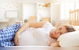 Pregnancy में नींद नहीं आती, कारण क्या है? डॉक्टर ने बताया चैन की नींद लेने का सही तरीका