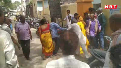 Bihar News: गोपालगंज में कोर्ट परिसर बना अखाड़ा, बेटे-बहू ने बुजुर्ग को पीटा, जानिए वजह